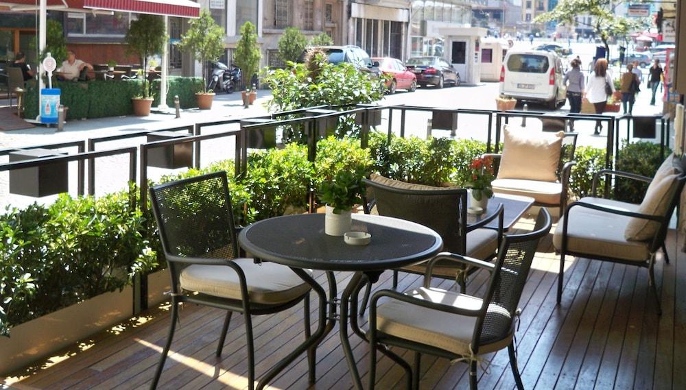 Four Points Flex By Sheraton Taksim Square Hotel 4*